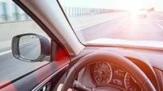 5G,駛上,打通,聯(lián)網(wǎng),聰明,智能 “智能車”駛上“聰明路” 5G車聯(lián)網(wǎng)打通兩個(gè)萬(wàn)億產(chǎn)業(yè)