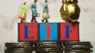 越跌,ETF,借道,抄底,聰明,資金 資金借道ETF抄底 “聰明錢”越跌越買