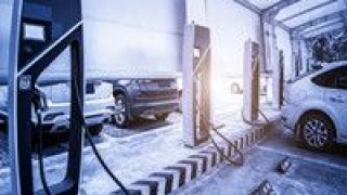 調(diào)低,產(chǎn)銷,車市,走低,業(yè)內(nèi),意外 4月車市意外走低，業(yè)內(nèi)或調(diào)低今年汽車產(chǎn)銷預(yù)期