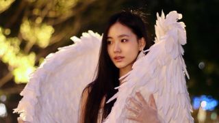 胸裙,組圖,cos,萬圣,清純,可人 組圖：小S二女兒萬圣節(jié)cos天使 穿白色抹胸裙清純可人