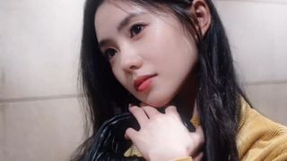 必看,劉浩存,燈芯絨,套裝,俏皮,靈動(dòng) 劉浩存姜黃色燈芯絨套裝，夜色中俏皮又靈動(dòng)，必看！