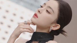 古力,禮服,高貴,浪漫 古力娜扎：深V禮服下的高貴與浪漫