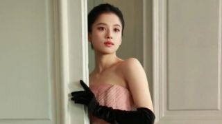 如黑,古力,新作,禮服,天鵝,優雅 張婧儀穿粉色拖尾裙，網友驚呼美得不真實！
