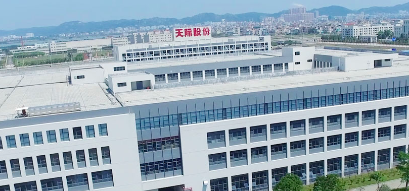 累跌,80,近半,億致,12.5,10.5 天際股份商譽(yù)減值10.5億致虧12.5億 股價(jià)累跌80%大股東持股減少近半