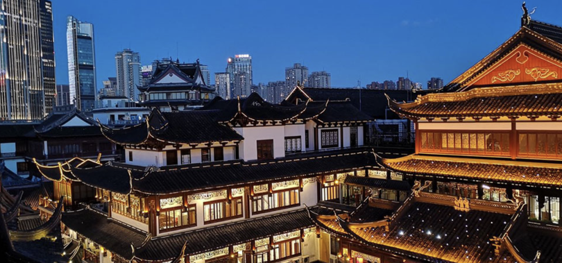 反噬,15,跌超,豫園,輸血,過半 豫園股份：億元回購計劃過半股價較高點跌超15% 百億輸血地產反噬自身