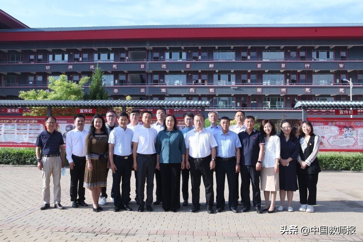 PBL 內(nèi)蒙古烏海市舉辦首屆項目式教學（PBL）成果展示交流活動